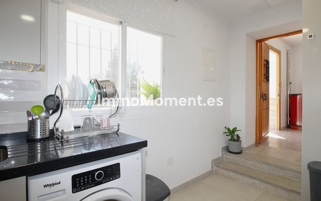 Bestaande woning - Vrijstaande villa - Binnenland  - Coín