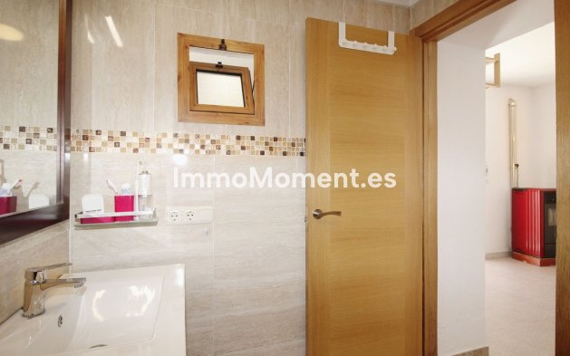 Bestaande woning - Vrijstaande villa - Binnenland  - Coín