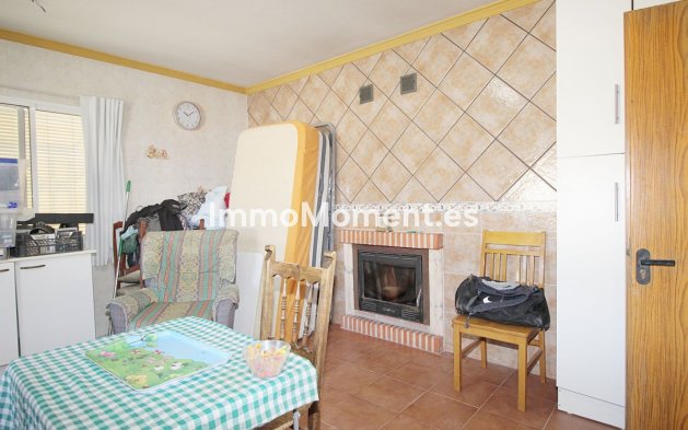 Bestaande woning - Vrijstaande villa - Binnenland  - Coín