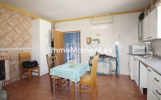 Bestaande woning - Vrijstaande villa - Binnenland  - Coín