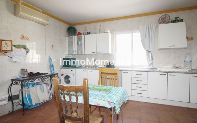 Bestaande woning - Vrijstaande villa - Binnenland  - Coín