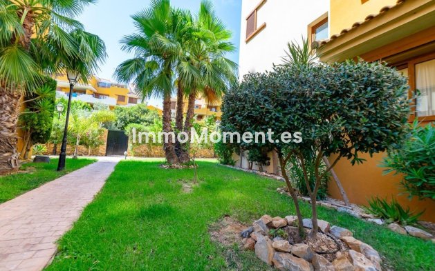 Resale - Apartment - Torrevieja - Torrevieja Centro
