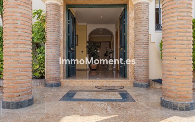 Resale - Detached villa - Benalmadena - Torrequebrada