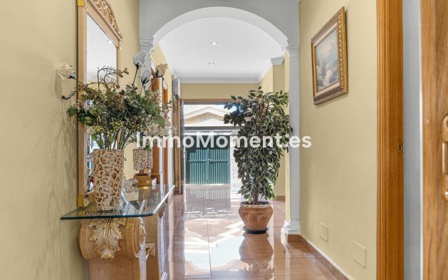 Resale - Detached villa - Benalmadena - Torrequebrada