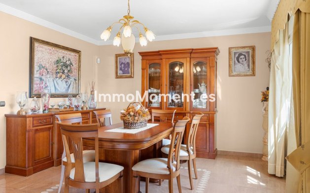 Resale - Detached villa - Benalmadena - Torrequebrada