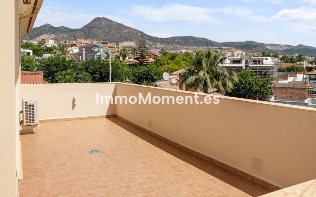 Resale - Detached villa - Benalmadena - Torrequebrada
