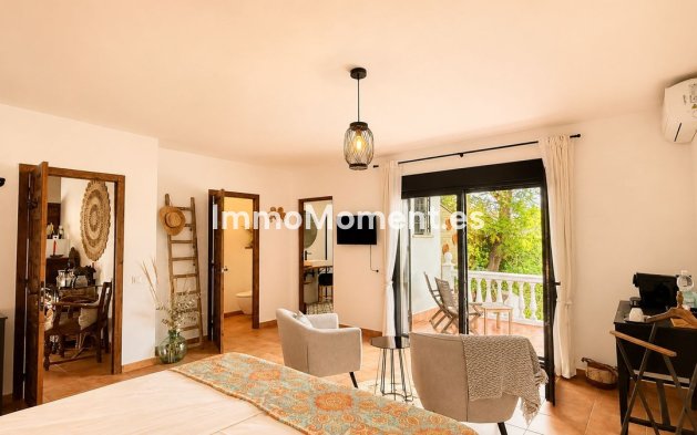 Reventa - Casa de campo - Interior  - Coín
