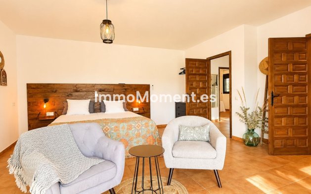 Reventa - Casa de campo - Interior  - Coín