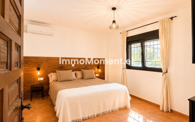 Reventa - Casa de campo - Interior  - Coín