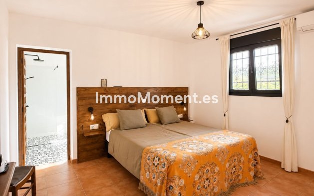 Reventa - Casa de campo - Interior  - Coín