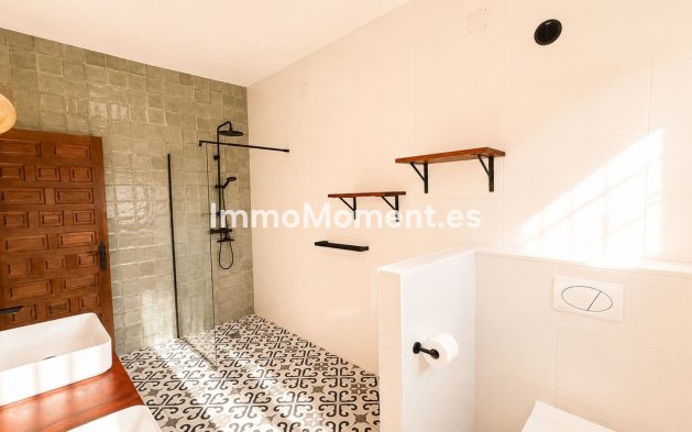 Reventa - Casa de campo - Interior  - Coín