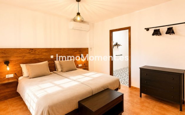 Reventa - Casa de campo - Interior  - Coín