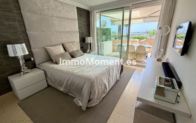 Revente - Appartement - Marbella - Nueva Andalucía