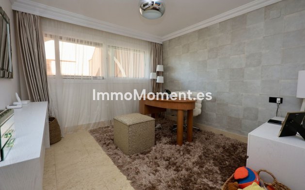 Revente - Appartement - Marbella - Nueva Andalucía