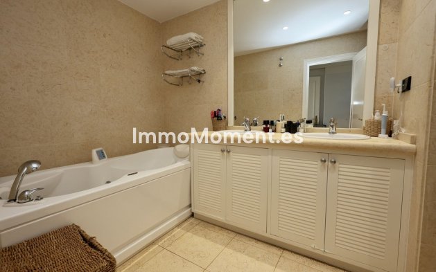 Revente - Appartement - Marbella - Nueva Andalucía