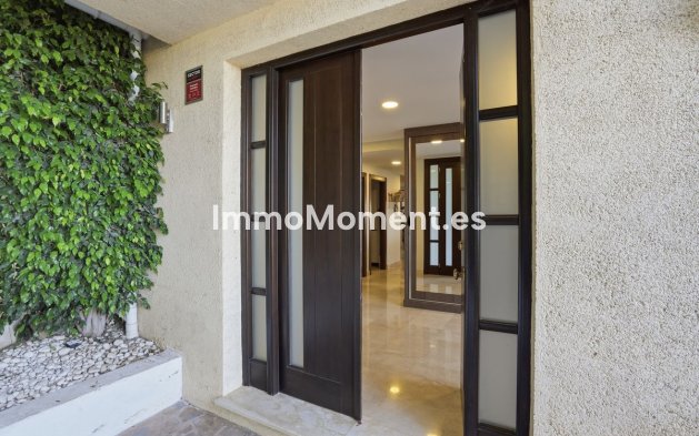 Wiederverkauf - Freistehende Villa - Benalmadena - Benalmadena Centro