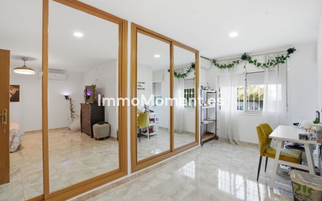 Wiederverkauf - Freistehende Villa - Benalmadena - Benalmadena Centro