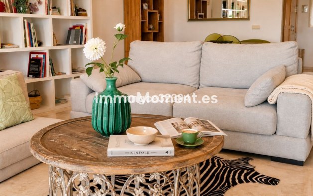 Resale - Apartment - Casares - Casares Centro