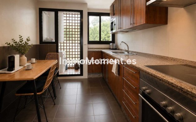 Resale - Apartment - Casares - Casares Centro