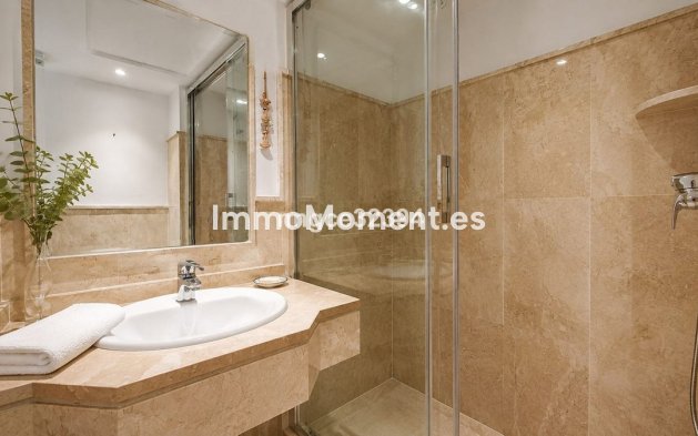 Resale - Apartment - Casares - Casares Centro