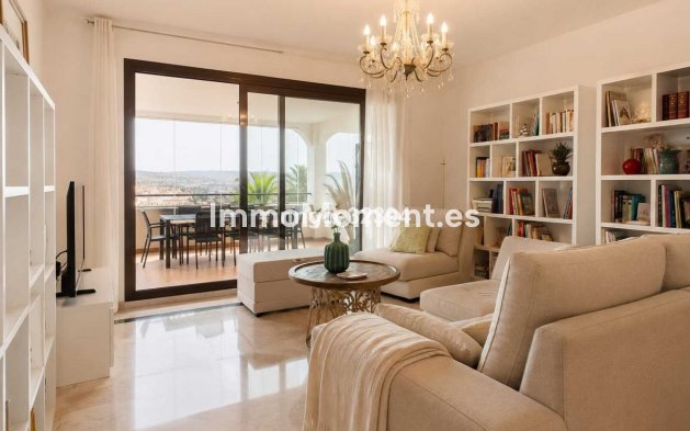 Resale - Apartment - Casares - Casares Centro