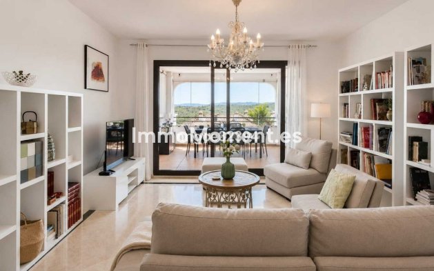 Resale - Apartment - Casares - Casares Centro