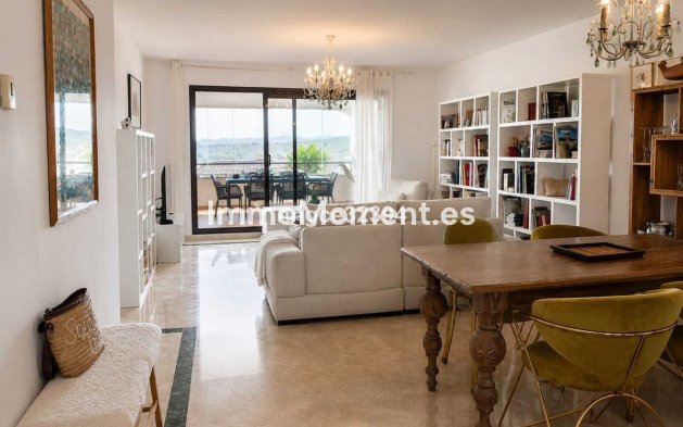 Resale - Apartment - Casares - Casares Centro