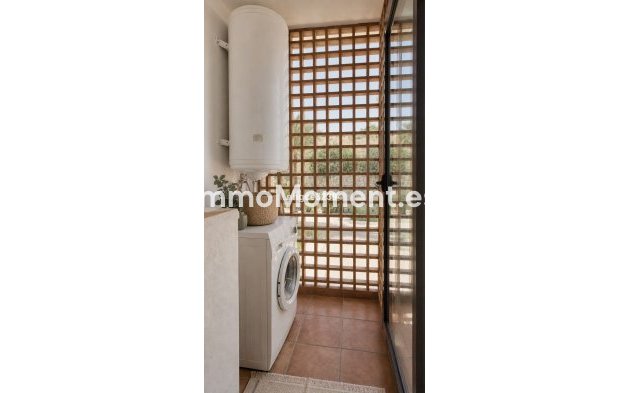 Resale - Apartment - Casares - Casares Centro
