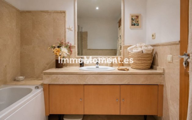Resale - Apartment - Casares - Casares Centro