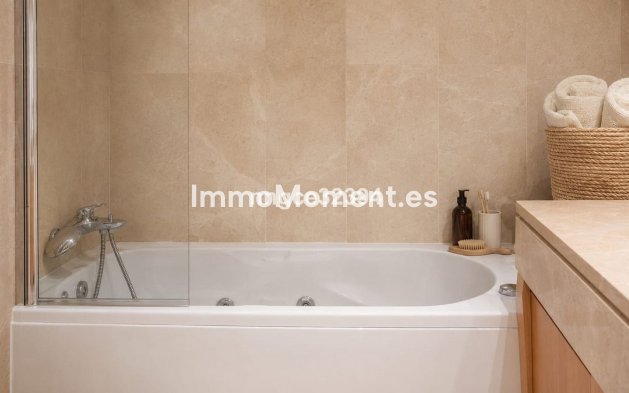 Resale - Apartment - Casares - Casares Centro