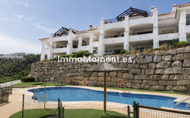 Resale - Apartment - Casares - Casares Centro