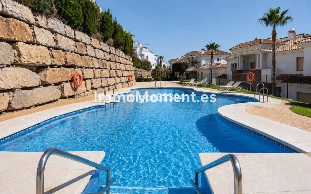 Resale - Apartment - Casares - Casares Centro