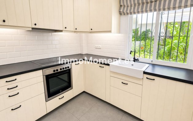 Reventa - Apartamento - Marbella - Elviria