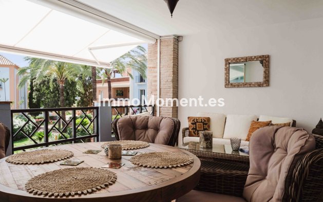 Reventa - Apartamento - Casares - Casares Centro