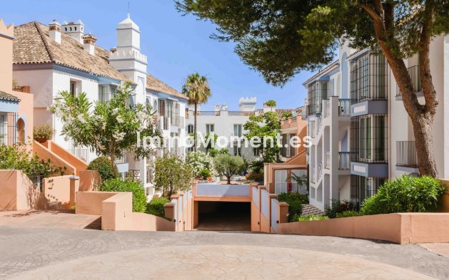 Reventa - Apartamento - Casares - Casares Centro