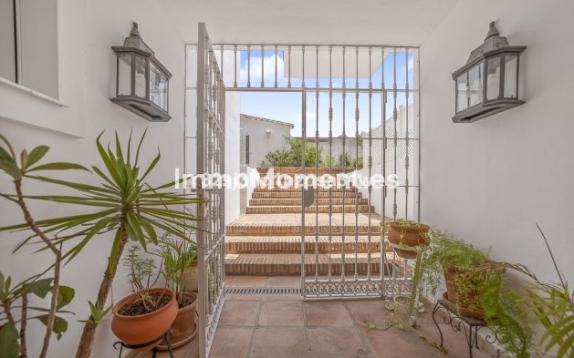 Bestaande woning - Vrijstaande villa - Estepona  - Estepona Centro