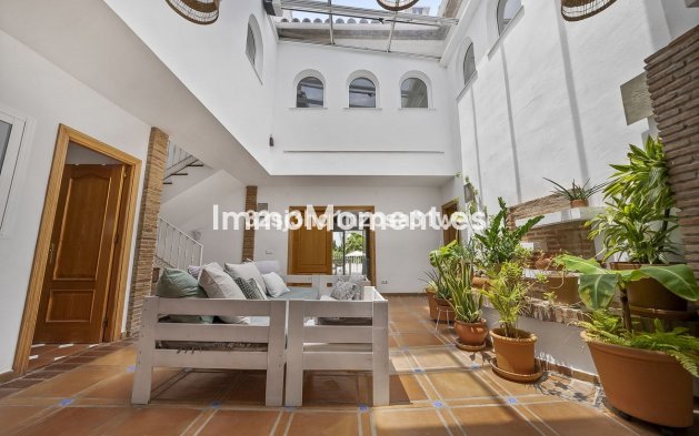 Bestaande woning - Vrijstaande villa - Estepona  - Estepona Centro