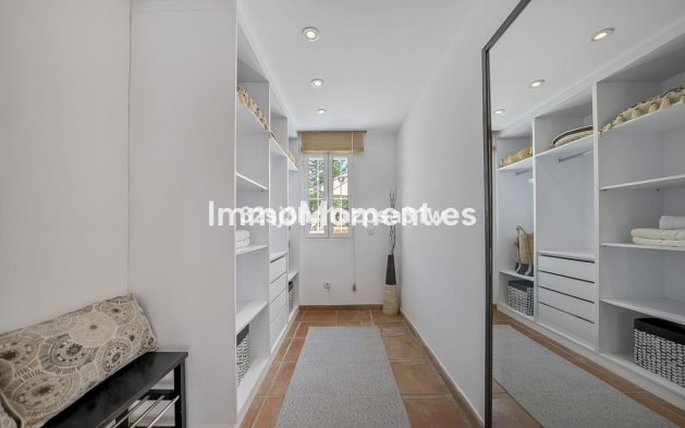 Bestaande woning - Vrijstaande villa - Estepona  - Estepona Centro
