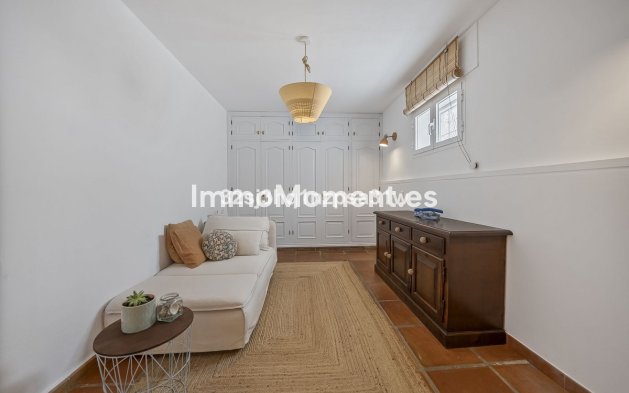 Bestaande woning - Vrijstaande villa - Estepona  - Estepona Centro