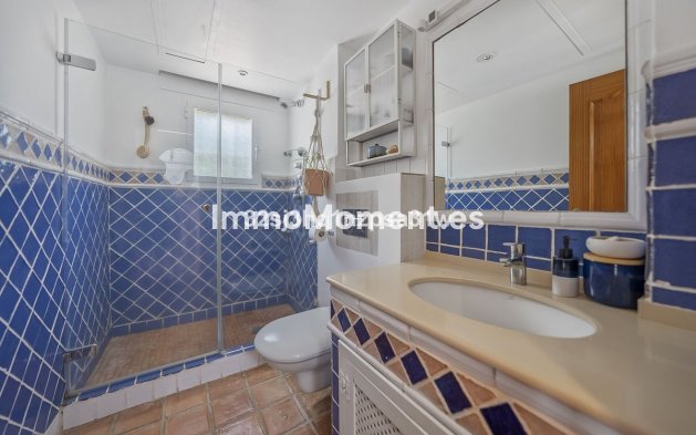 Bestaande woning - Vrijstaande villa - Estepona  - Estepona Centro