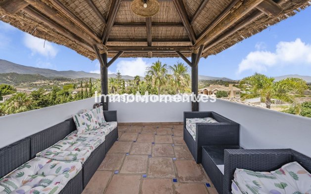 Bestaande woning - Vrijstaande villa - Estepona  - Estepona Centro
