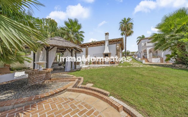 Bestaande woning - Vrijstaande villa - Estepona  - Estepona Centro
