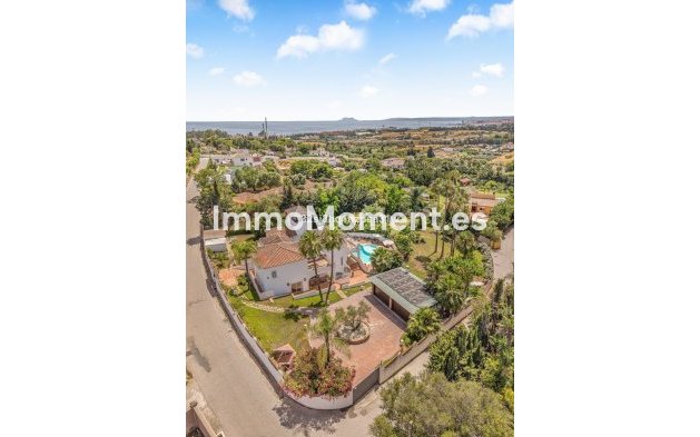 Bestaande woning - Vrijstaande villa - Estepona  - Estepona Centro