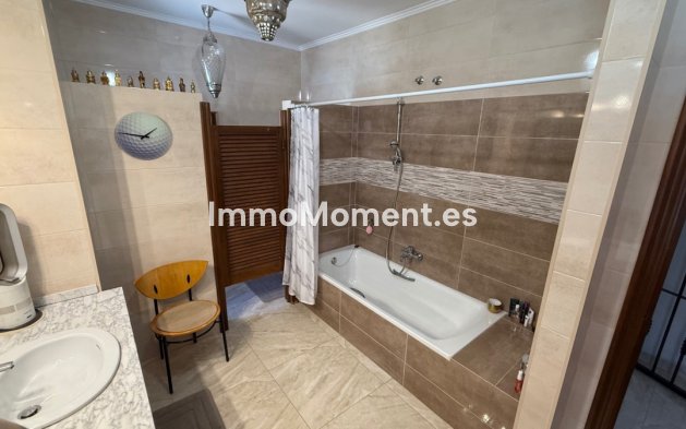 Bestaande woning - Vrijstaande villa - Orihuela - Orihuela Centro