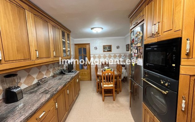 Revente - Maison mitoyenne - Estepona  - Estepona Centro