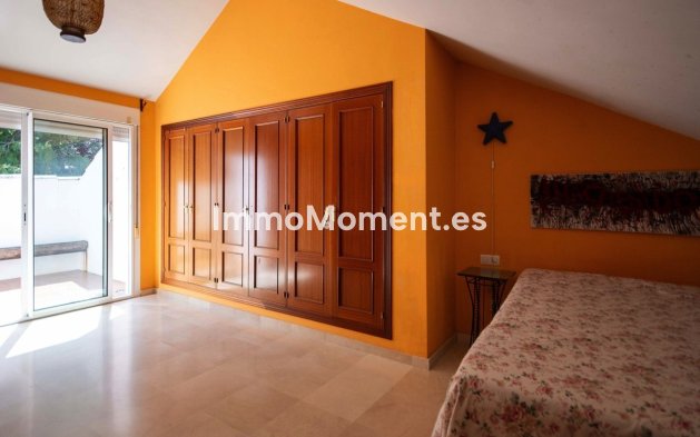 Bestaande woning - Rijtjeshuis - Estepona  - Estepona Centro