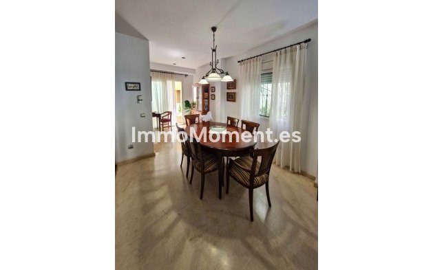 Bestaande woning - Rijtjeshuis - Estepona  - Estepona Centro