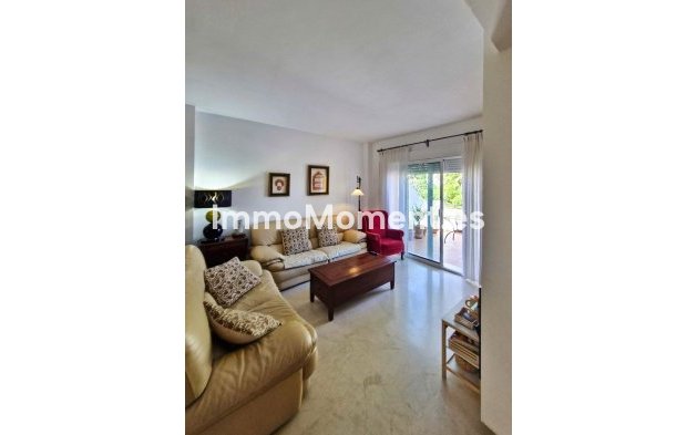 Bestaande woning - Rijtjeshuis - Estepona  - Estepona Centro