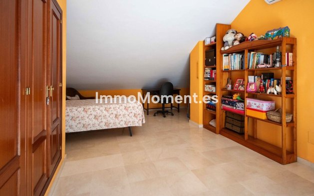 Bestaande woning - Rijtjeshuis - Estepona  - Estepona Centro