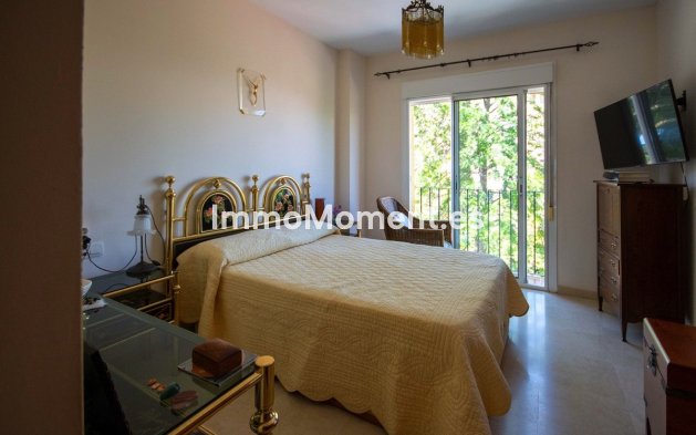 Bestaande woning - Rijtjeshuis - Estepona  - Estepona Centro